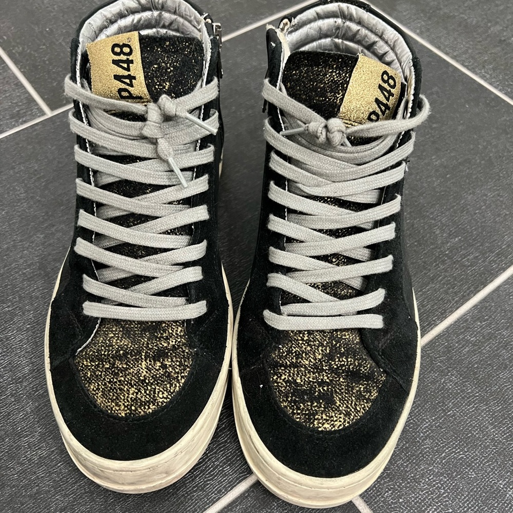 P448 Sneakers